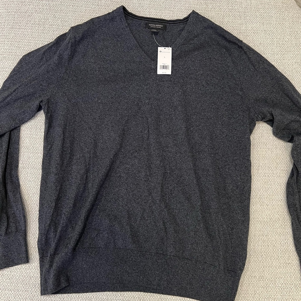 Banana Republic V-neck Heather Gray Sweater Large